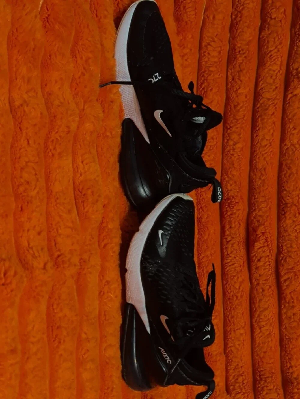 Nike Air Max 270 Womens Black/White Athletic Sneakers